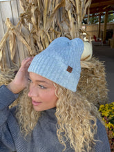 Load image into Gallery viewer, Chain Link Cable Cuff C.C Beanie
