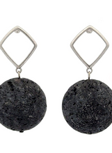 Load image into Gallery viewer, Black Silver Earrings
