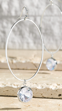 Load image into Gallery viewer, Metal oval dangle earrings
